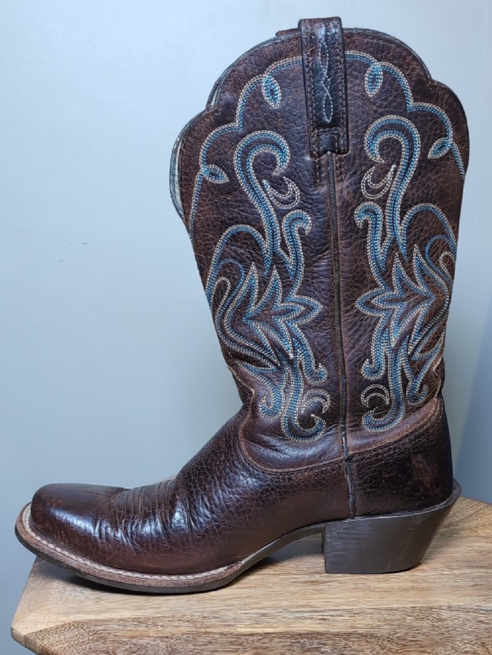 Ariat Legend Western Cowgirl Boots - Picture 2 of 13